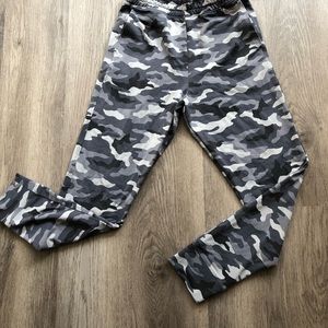 Victoria's Secret Pink Camo Active Ultimate High Waist Jogger Pants Gray Sz M